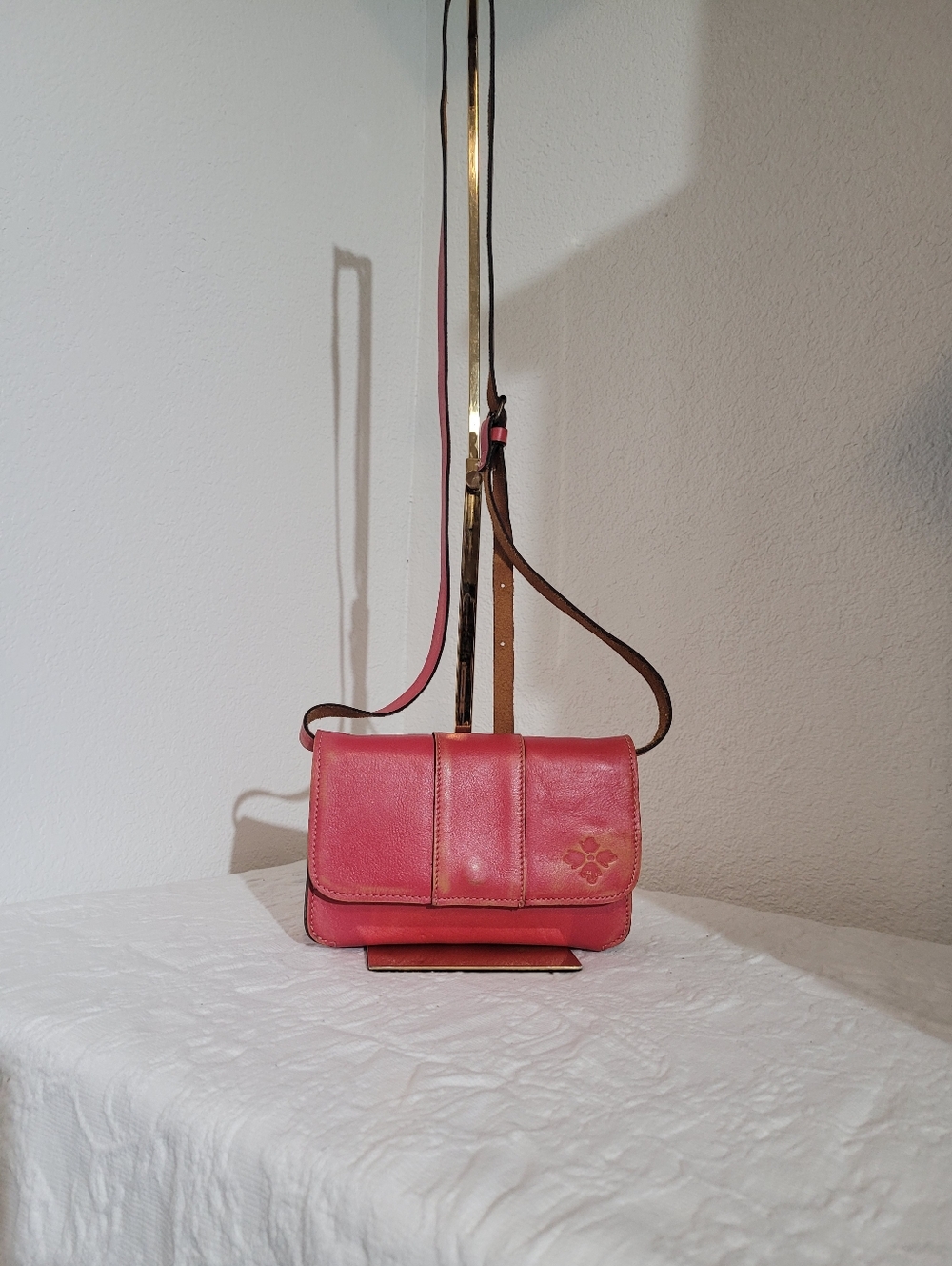 Patricia Nash Red Tan Distressed Leather Small Adjustable Crossbody Bag - Picture 2 of 15